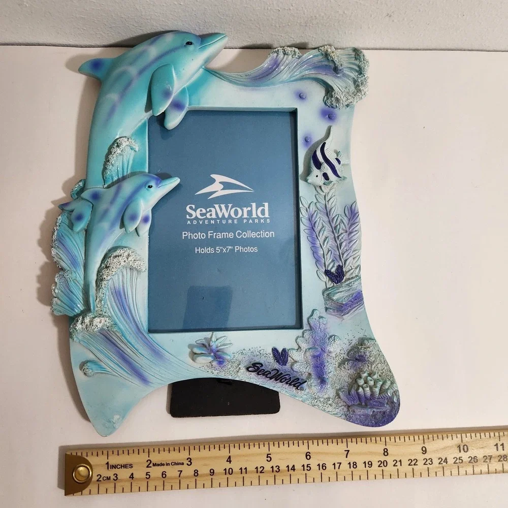 Vintage SeaWorld Adventure Parks Dolphin Photo Frame 5x7 Resin Ocean Collectible